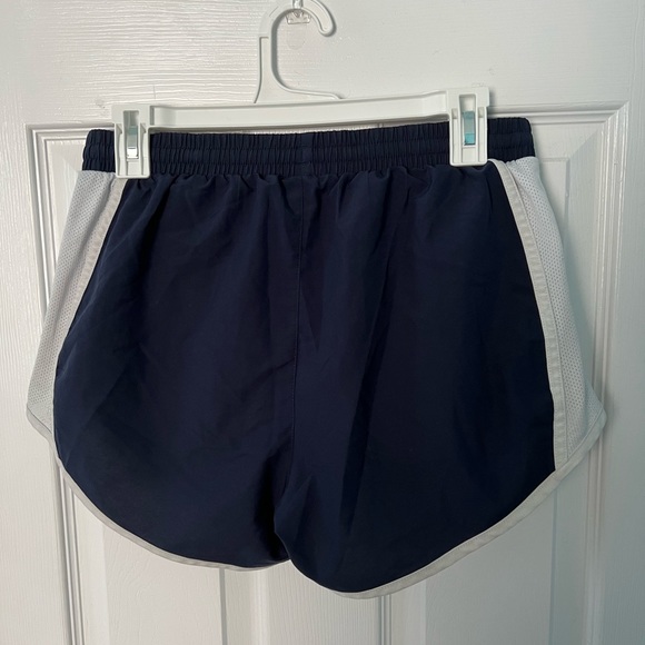 navy blue under armor shorts - Picture 2 of 2